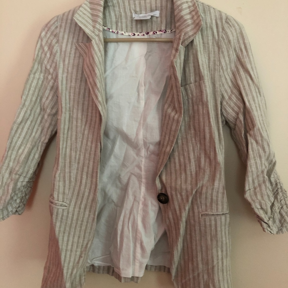 STRIPED BLAZER